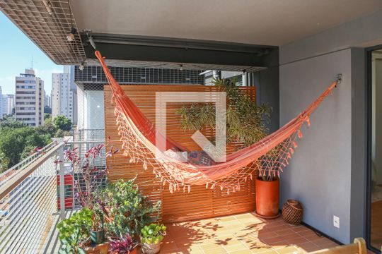 Sacada de kitnet/studio para alugar com 1 quarto, 46m² em Pompeia, São Paulo