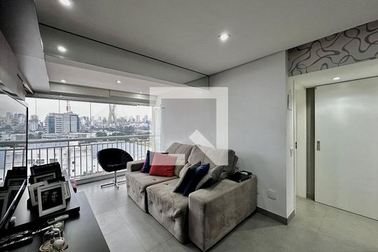 Sala de apartamento à venda com 2 quartos, 74m² em Vila Cordeiro, São Paulo