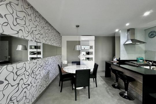 Sala de apartamento à venda com 2 quartos, 74m² em Vila Cordeiro, São Paulo