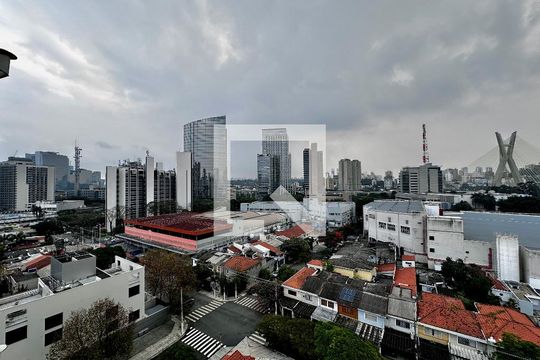 Vista Sala de apartamento à venda com 2 quartos, 74m² em Vila Cordeiro, São Paulo