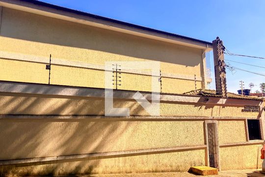 Fachada de casa de condomínio à venda com 3 quartos, 163m² em Vila Ema, São Paulo