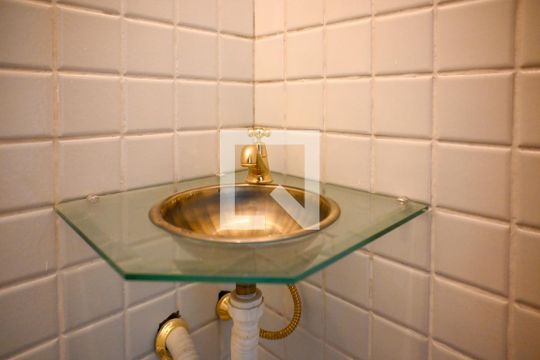 Lavabo - Sala de TV de casa à venda com 4 quartos, 290m² em Cursino, São Paulo