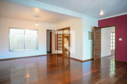 Casa à venda com 4 quartos, 290m² em Cursino, São Paulo