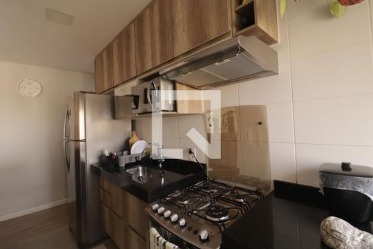 Cozinha de apartamento para alugar com 2 quartos, 49m² em Vila Nambi, Jundiaí