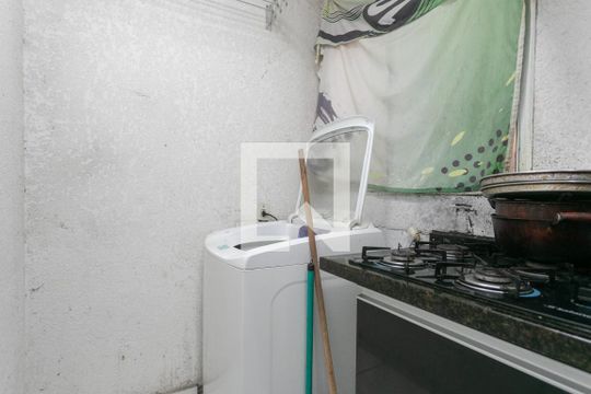 Cozinha de apartamento à venda com 2 quartos, 70m² em Sarandi, Porto Alegre