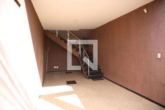 Area comum de casa à venda com 3 quartos, 176m² em Novo Eldorado, Contagem