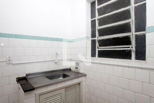 Studio de kitnet/studio para alugar com 1 quarto, 25m² em Centro Histórico, Porto Alegre