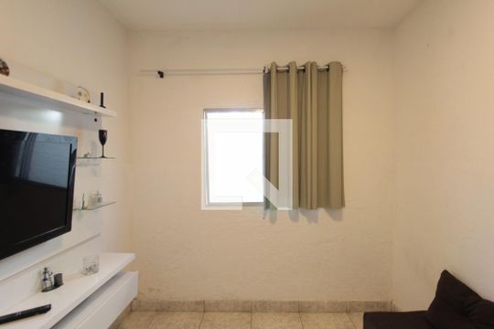 Sala de casa à venda com 5 quartos, 170m² em Planalto, Belo Horizonte