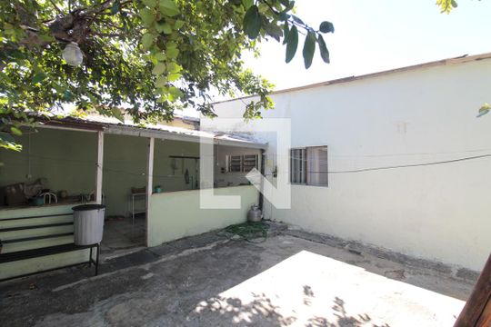 Área comum de casa à venda com 5 quartos, 170m² em Planalto, Belo Horizonte