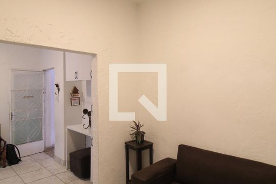 Sala de casa à venda com 5 quartos, 170m² em Planalto, Belo Horizonte