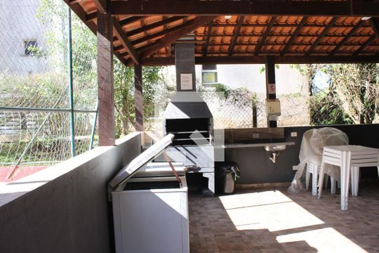 Área comum - Churrasqueira de apartamento para alugar com 2 quartos, 45m² em Jardim da Gloria, Cotia