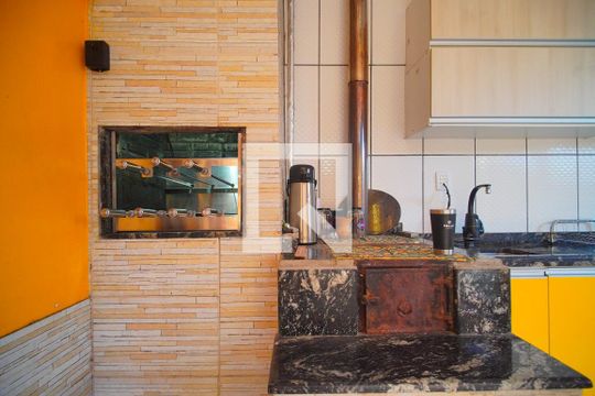 Churrasqueira de casa à venda com 3 quartos, 149m² em Rondônia, Novo Hamburgo