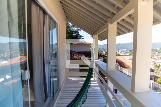 Varanda da Suíte 1 de casa de condomínio à venda com 4 quartos, 352m² em Piratininga, Niterói