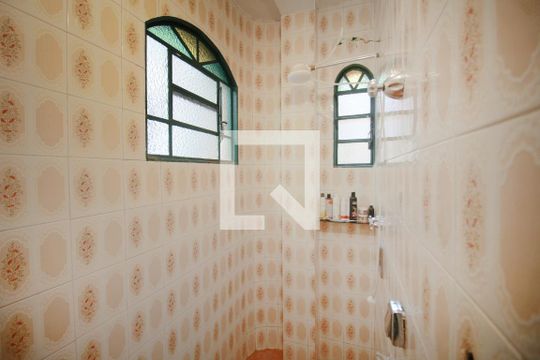 Banheiro da Suíte de casa à venda com 3 quartos, 200m² em Santa Tereza, Belo Horizonte