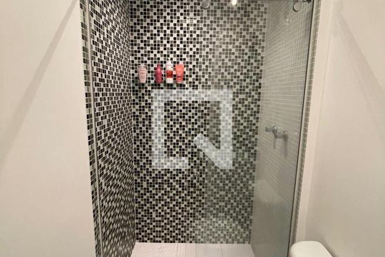 Banheiro 2 de apartamento para alugar com 3 quartos, 72m² em Vila Piratininga, São Paulo