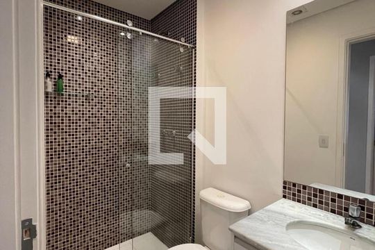 Banheiro 1 de apartamento para alugar com 3 quartos, 72m² em Vila Piratininga, São Paulo