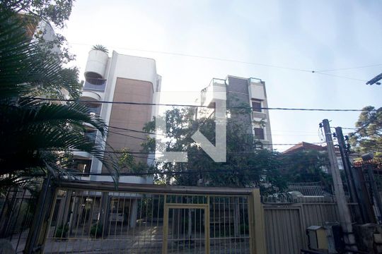 Sala Vista de casa à venda com 4 quartos, 150m² em São João, Porto Alegre