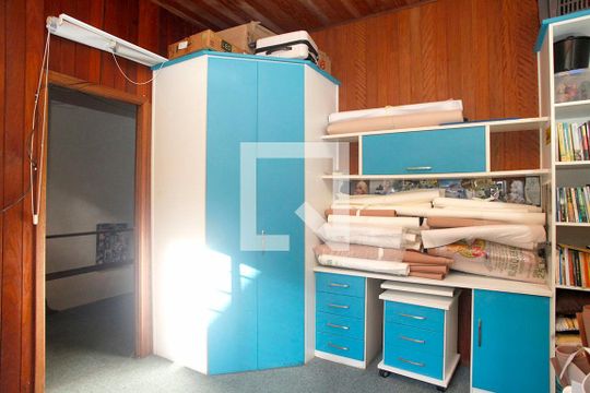 Quarto 1 de casa à venda com 4 quartos, 150m² em São João, Porto Alegre