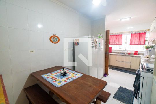 Cozinha de casa à venda com 4 quartos, 180m² em Parque Imperial, São Paulo