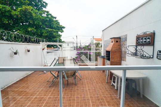 Vista da Sala de casa à venda com 4 quartos, 180m² em Parque Imperial, São Paulo