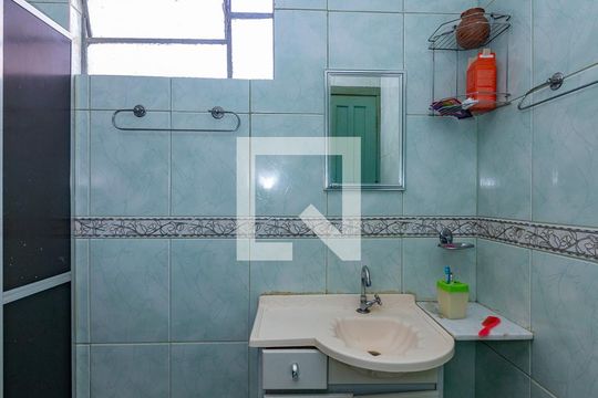 Banheiro Social de casa à venda com 3 quartos, 360m² em Jardim Montanhês, Belo Horizonte
