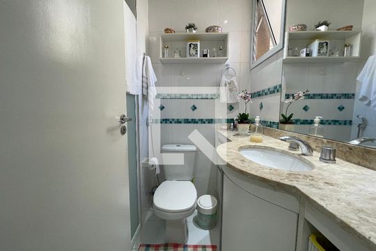 Banheiro Social de apartamento à venda com 2 quartos, 89m² em Jardim Ester Yolanda, São Paulo