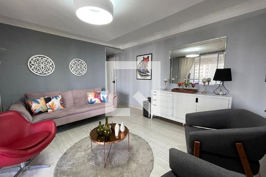 Sala de apartamento à venda com 2 quartos, 89m² em Jardim Ester Yolanda, São Paulo
