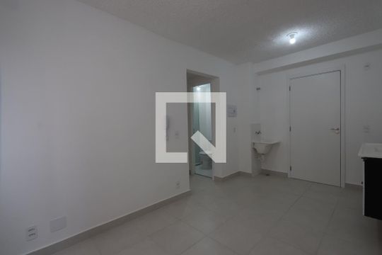 Sala de apartamento para alugar com 2 quartos, 34m² em Vila Graciosa, São Paulo