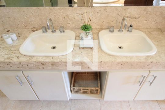 Banheiro da Suite de casa à venda com 5 quartos, 900m² em Bandeirantes (pampulha), Belo Horizonte