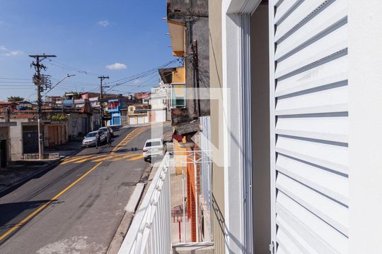 Sacada do Quarto de casa para alugar com 1 quarto, 35m² em Jardim Ana Estela, Carapicuíba