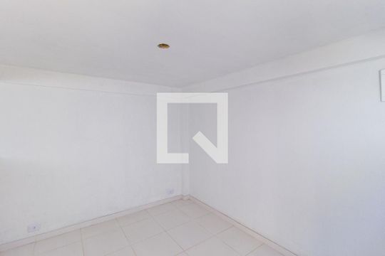 Sala de casa para alugar com 1 quarto, 35m² em Jardim Ana Estela, Carapicuíba