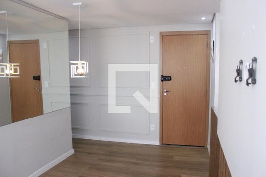 Sala de apartamento para alugar com 2 quartos, 44m² em Jardim Rosa de Franca, Guarulhos
