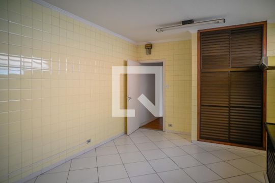 Cozinha de casa para alugar com 3 quartos, 240m² em Vila das Merces, São Paulo