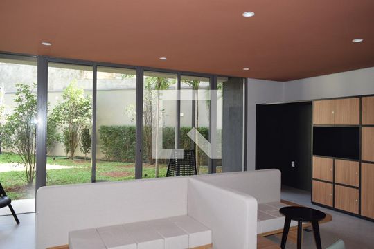 Área comum de kitnet/studio para alugar com 1 quarto, 33m² em Paraíso, São Paulo