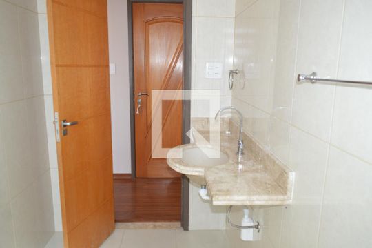 Banheiro de apartamento para alugar com 1 quarto, 45m² em Cambuci, São Paulo