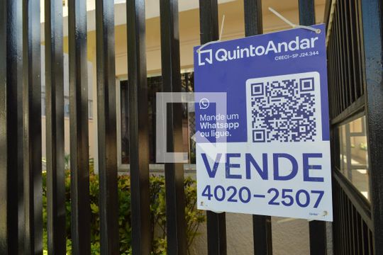 Plaquinha de apartamento para alugar com 1 quarto, 45m² em Cambuci, São Paulo
