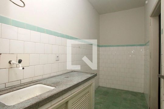 Studio de kitnet/studio à venda com 1 quarto, 32m² em Centro Histórico, Porto Alegre