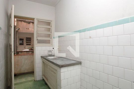 Studio de kitnet/studio à venda com 1 quarto, 32m² em Centro Histórico, Porto Alegre