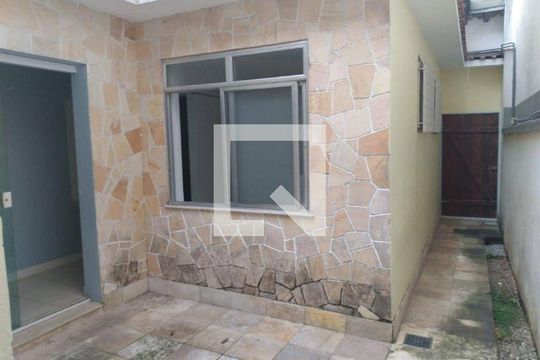 Casa à venda com 1 quarto, 200m² em Barra da Tijuca, Rio de Janeiro