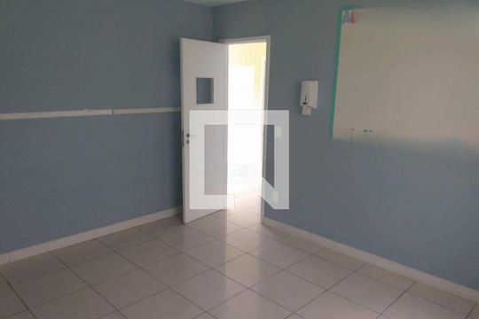 Casa à venda com 1 quarto, 200m² em Barra da Tijuca, Rio de Janeiro