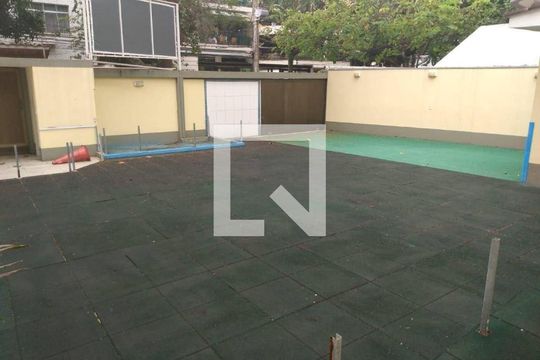 Casa à venda com 1 quarto, 200m² em Barra da Tijuca, Rio de Janeiro