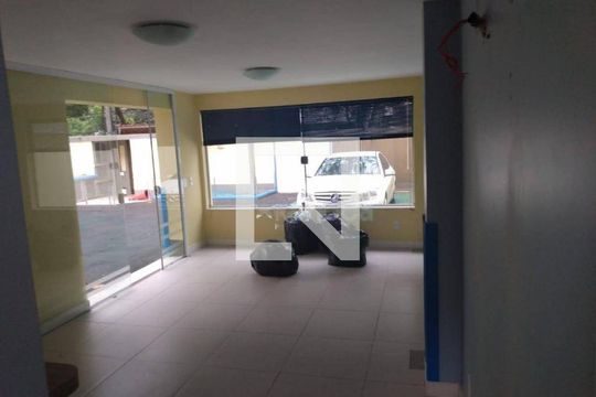 Casa à venda com 1 quarto, 200m² em Barra da Tijuca, Rio de Janeiro