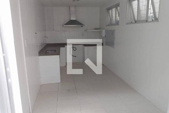 Casa à venda com 1 quarto, 200m² em Barra da Tijuca, Rio de Janeiro