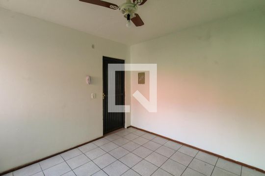 Sala de apartamento à venda com 2 quartos, 44m² em Igara, Canoas