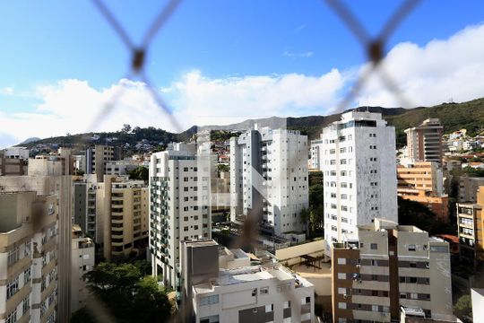 Vista da Sala de apartamento para alugar com 1 quarto, 50m² em Cruzeiro, Belo Horizonte