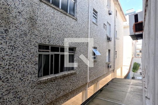 Vista da Suíte 1 - 1º Piso de casa para alugar com 4 quartos, 290m² em Aparecida, Santos