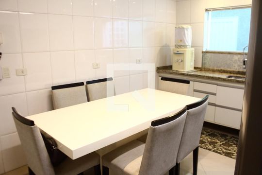 Cozinha de casa à venda com 3 quartos, 242m² em Jardim São Paulo, São Paulo