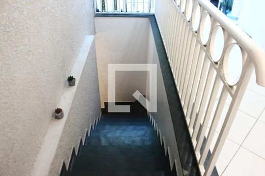 Escada Garagem de casa à venda com 3 quartos, 242m² em Jardim São Paulo, São Paulo