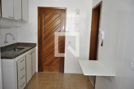 Cozinha de apartamento à venda com 2 quartos, 75m² em Engenho de Dentro, Rio de Janeiro