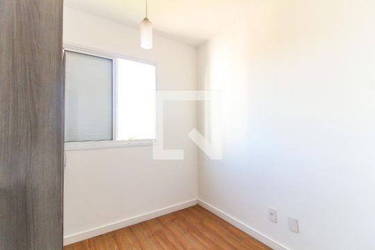 Quarto 1 de apartamento para alugar com 2 quartos, 40m² em Jardim Helena, São Paulo